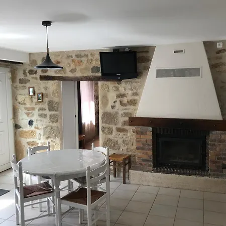 Au Calme A Et Buron *