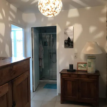 Apartment Au Calme A Et Buron *