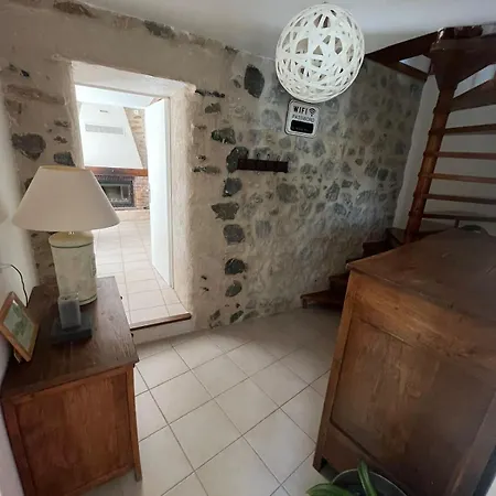 Au Calme A Et Buron Apartment Yronde-et-Buron